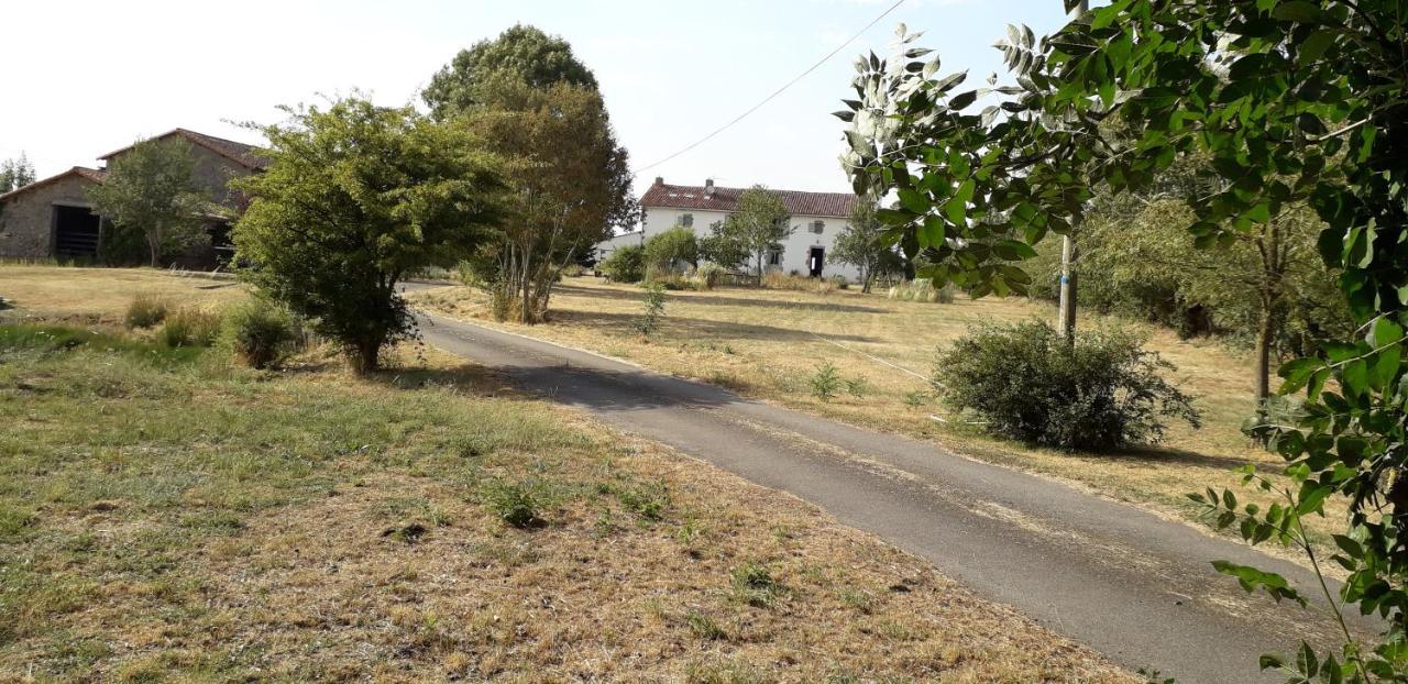 Le Magnoux Peaceful Retreat Bed and Breakfast Amailloux Exterior foto